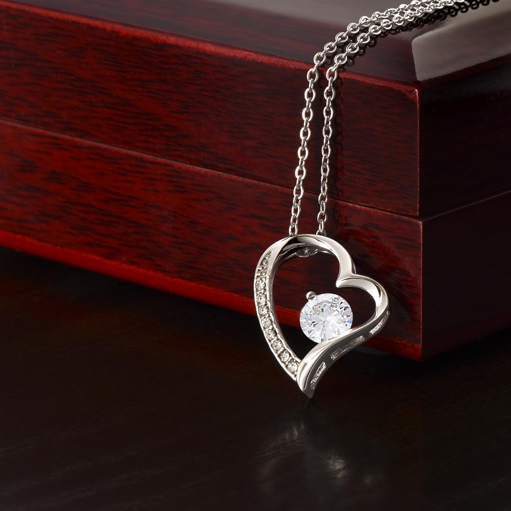 Emotional Necklace Gift for Mom – Heartfelt Jewelry Keepsake with Message Card