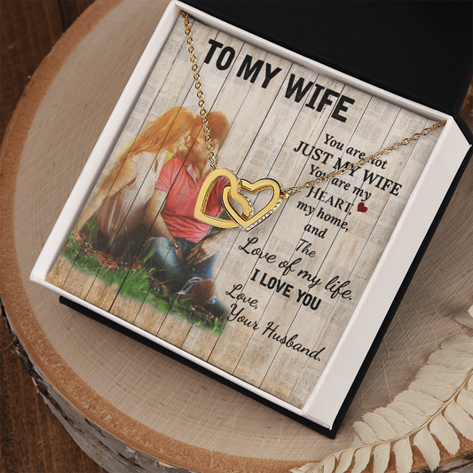 To My Wife Necklace – A romantic surprise that creates unforgettable memories